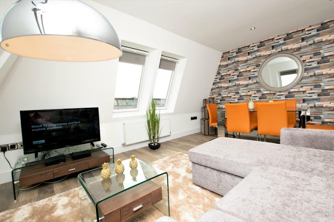 Rowan Tree - Your Apartment Bristol Buitenkant foto